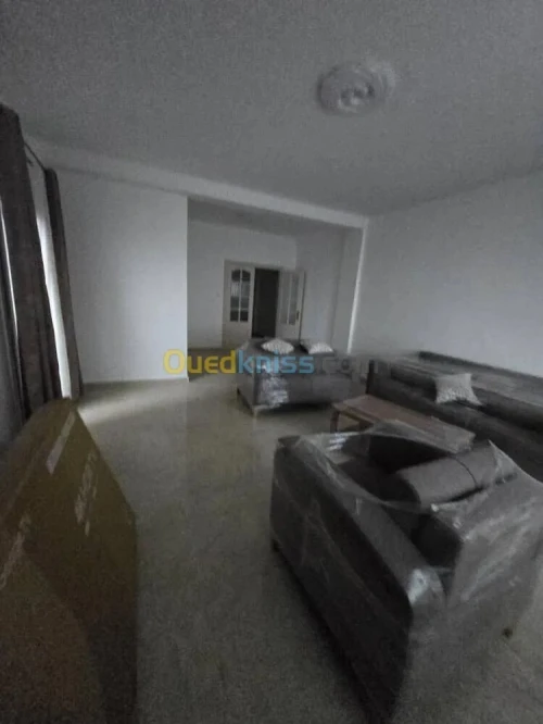 Location Appartement F4 Annaba Annaba