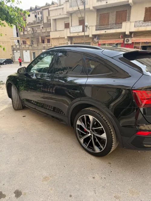 Audi Q5 2023 Black black s line