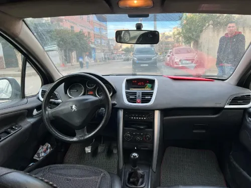 Peugeot 207 2013 207+