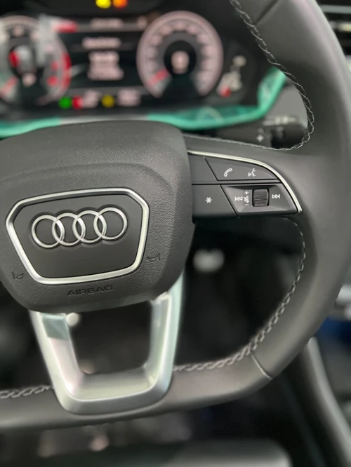 Audi Q3 2026 IS-line 35 tfs