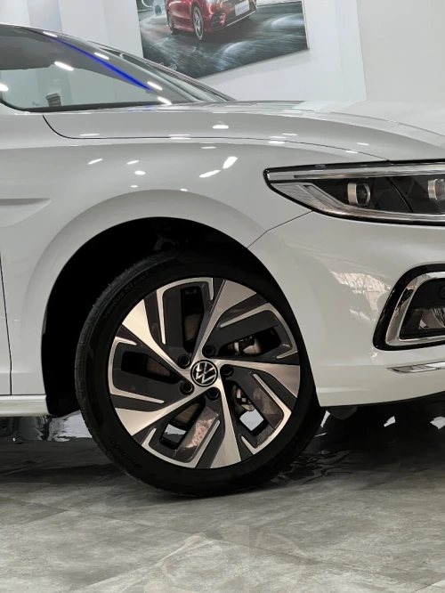 Volkswagen Bora 2025 300 TSI