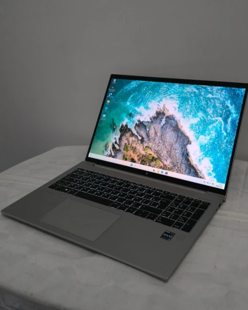 Hp Elitebook 860 G10 i7 1355U