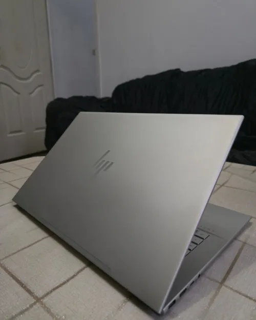 Hp Envy 17 - i7 11th gen