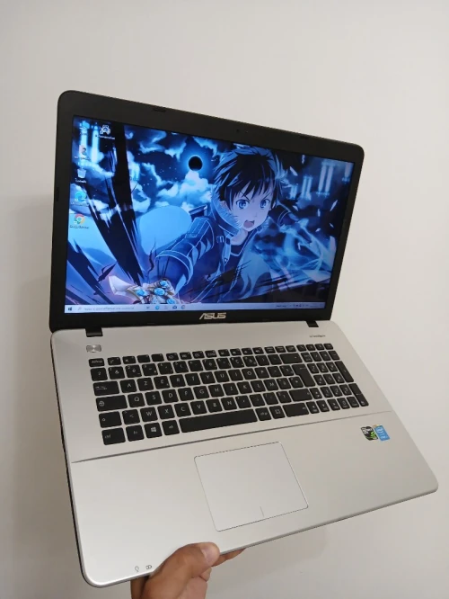 ASUS X751LX I7 5500U RAM 8GB SSD 256GB 17Pouce