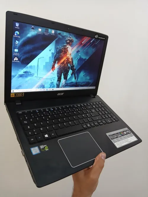 ACER Aspire E5-575G I7 7500U NVIDIA Geforce GTX 950 RAM 8GB SSD 256GB