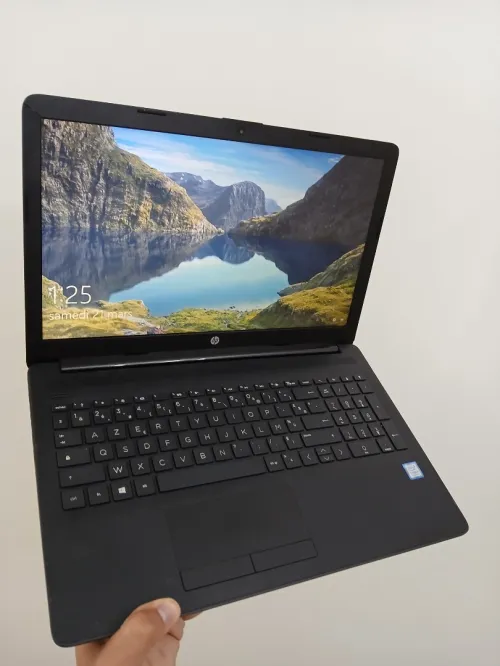 HP Laptop 15 I5 8265U RAM 8GB SSD 256GB 15.6