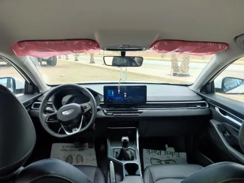 Geely Emgrand 2025 