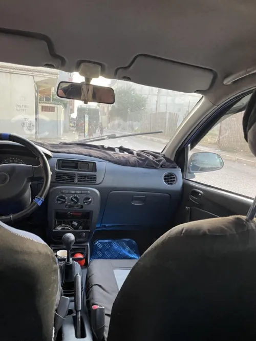 Daihatsu Charad 2004 