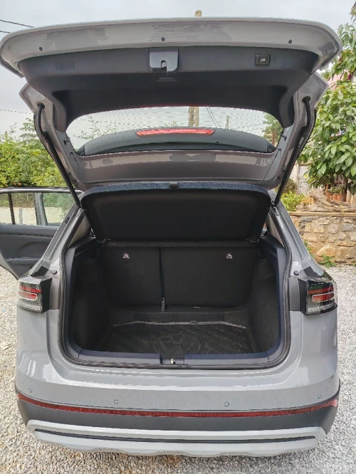 Volkswagen Tharu XR  2026 Premium edition