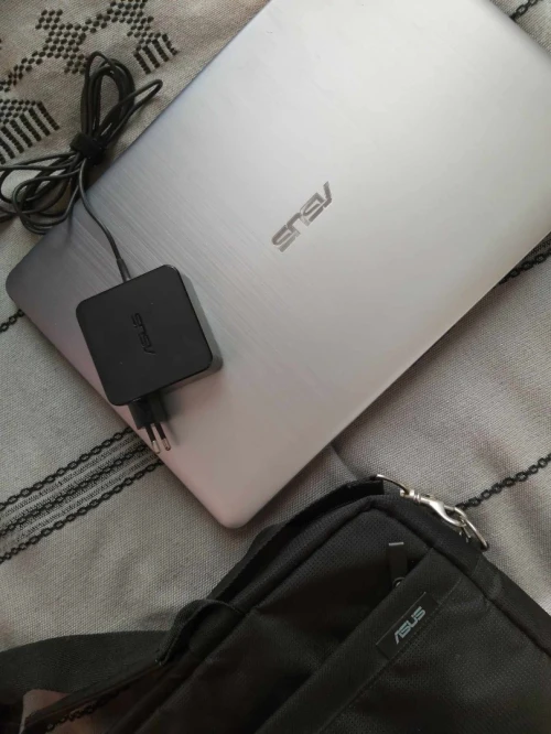 Asus X540L i3-5005U
