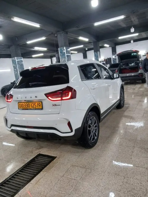 Geely x3pro 2025 Livan