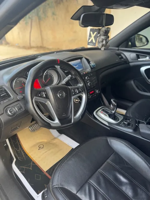 Opel Insignia 2011 OPC