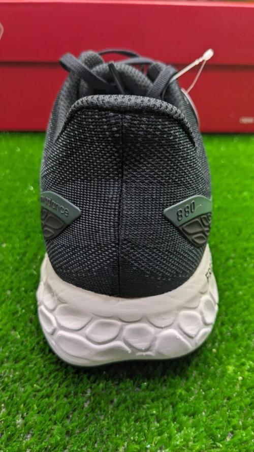 New Balance Fresh Foam X 880v12 - Original اصلية - Pointure 46.5 / 30 Centimètre