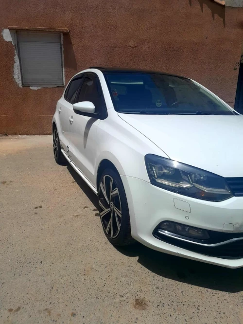 Volkswagen Polo 2016 La carat
