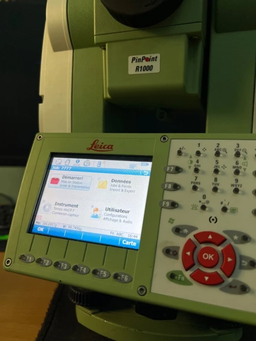 Leica Ts15 2" R1000