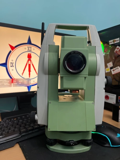 Leica station totale Ts06 plus R500