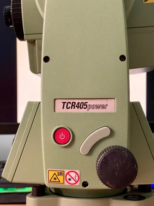 Leica station totale TCR 405 R400