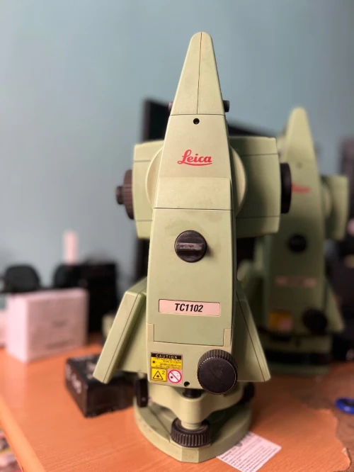 Leica Tc1102 