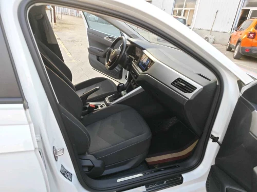 Volkswagen Polo 2024 