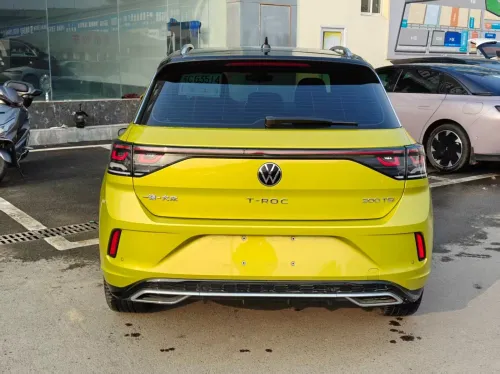 Volkswagen T-Roc 2023 