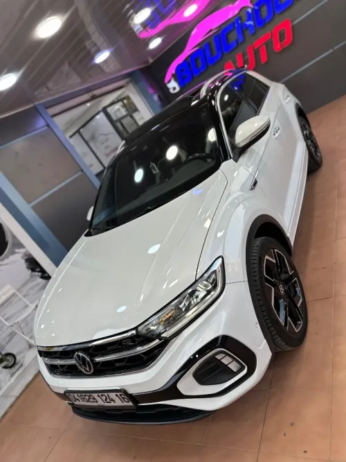 Volkswagen T-Roc 2024 R-Line 