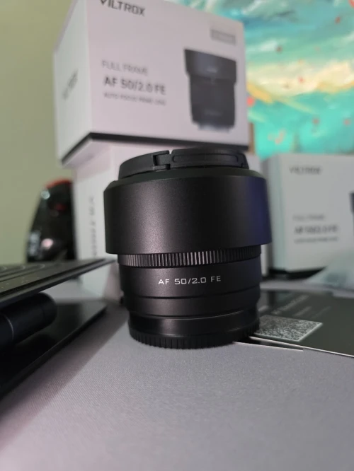 objectif sony full frame viltrox 50 mm f 2.0 FE