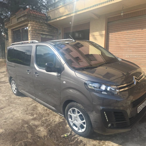 Citroen jumpy 9 place 2023 