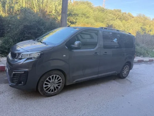 Peugeot Expert 2021 