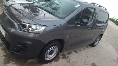 Fiat Doblo 2023 Italie