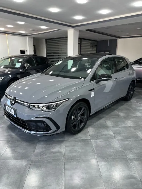 Volkswagen Golf 8 2025 R-Line