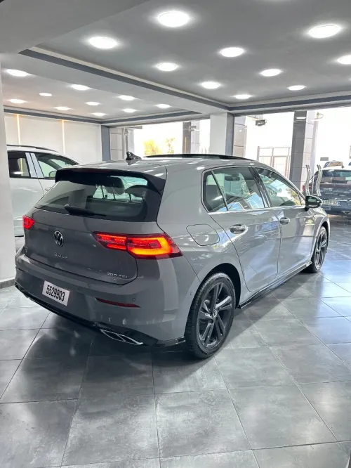 Volkswagen Golf 8 2025 R-Line