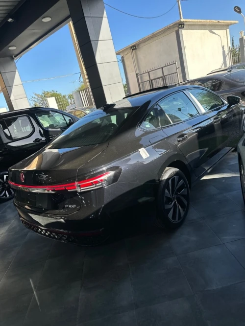 Volkswagen Passat 2025 Pro