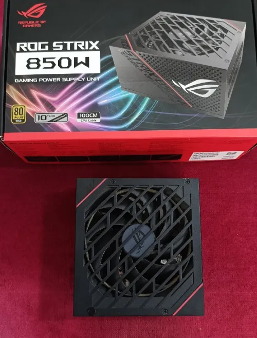 POWER 850 WAT GOLD ROG STRIX ORAN