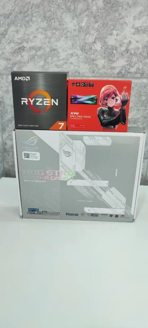 RYZEN 7 5800X B550 ROG STRIX WHITE RAM XPG 32GB 3600 HZ 16*2