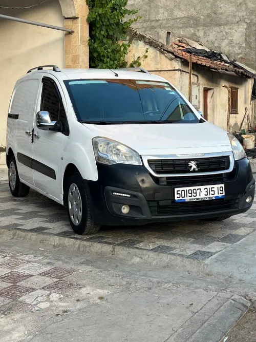 Peugeot Partner 2015 B9