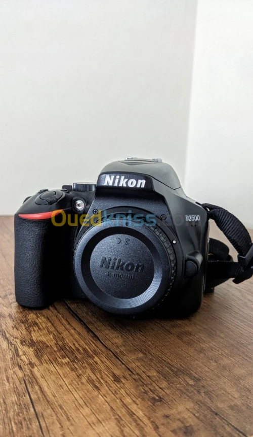 Nikon D3500