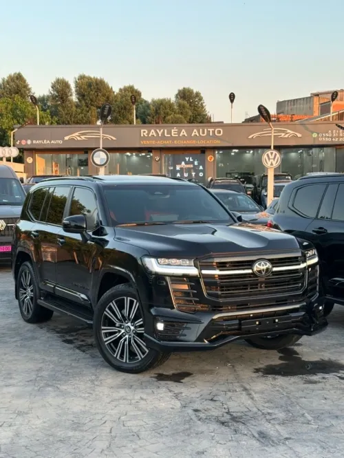 Toyota Land cruiser 2026 VXR édition, black