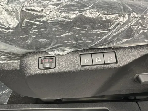 Peugeot Expert 2026 Traveller