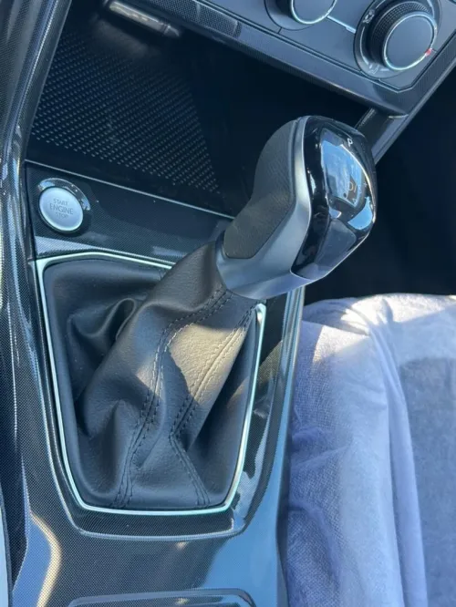 Volkswagen Tharu 2026 XR