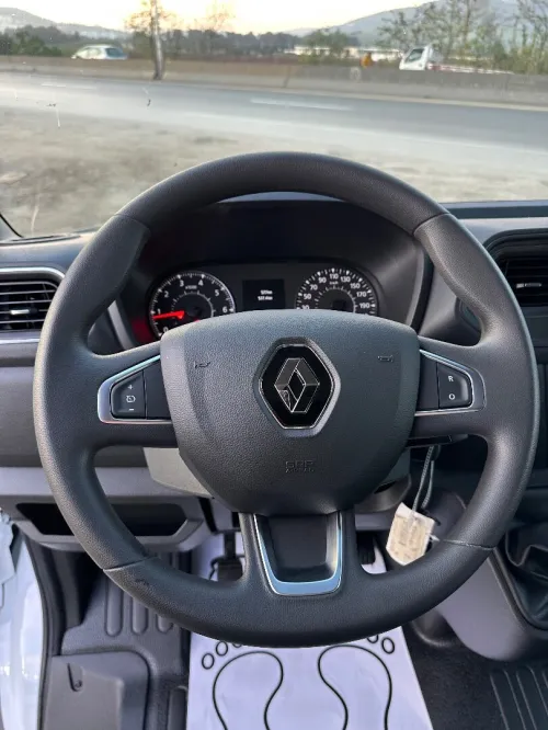 Renault Master 2025 L2H2