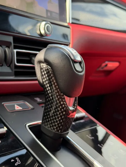 Porsche Macan 2024 Macan T