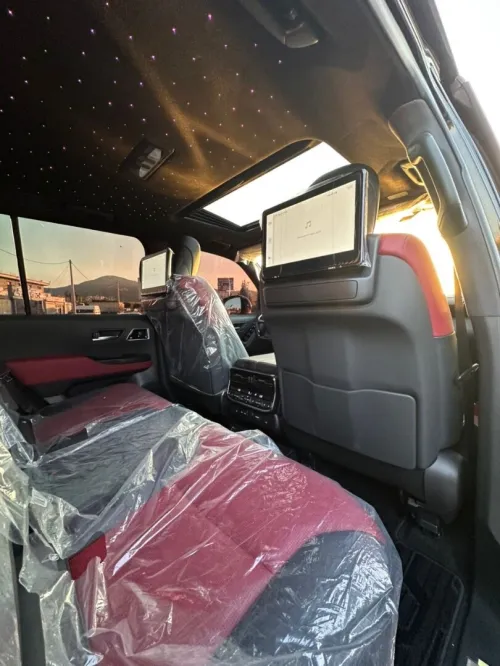 Toyota Land cruiser 2026 VXR édition, black
