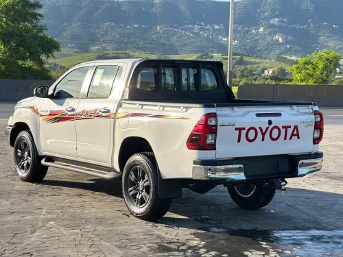 Toyota Revo  2026 عماني