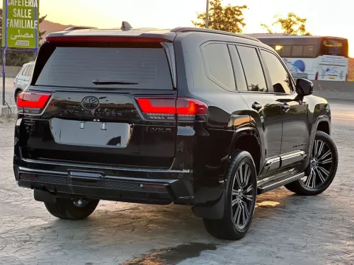 Toyota Land cruiser 2026 VXR édition, black