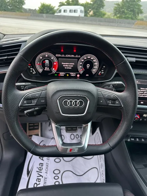 Audi Q3 2024 S Line