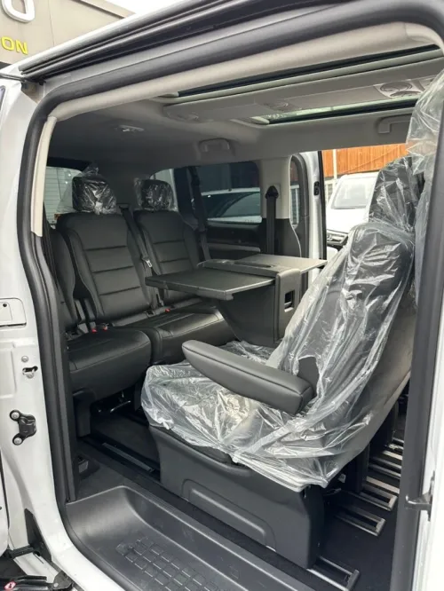 Peugeot Expert 2026 Traveller