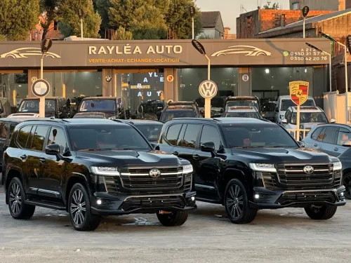 Toyota Land cruiser 2026 VXR édition, black