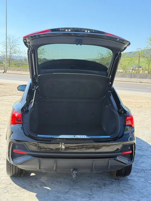 Audi Q3 2024 S Line