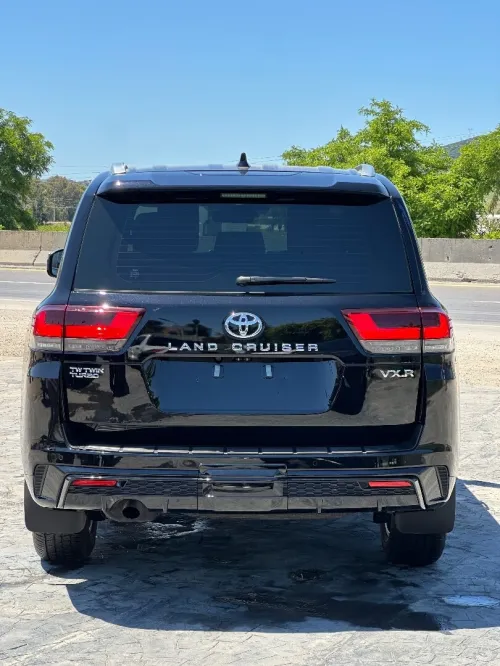 Toyota Land Cruiser  2026 VX-R