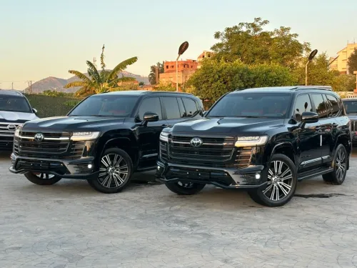 Toyota Land cruiser 2026 VXR édition, black